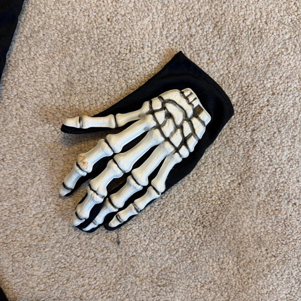 Spirit Halloween Glow In The Dark Skelebones Costume Child Medium 8-10 Skeleton - Picture 5 of 7